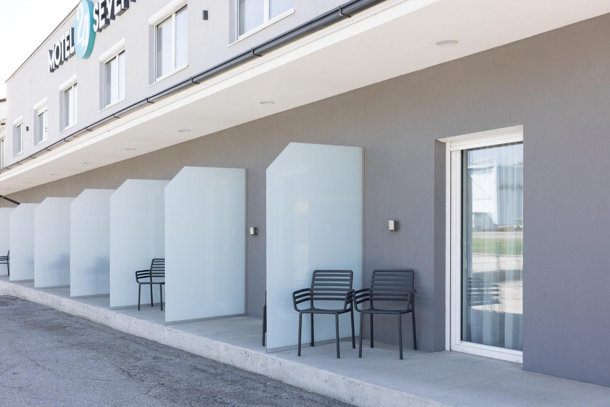 Motel24Seven Bruck an der Mur Ngoại thất bức ảnh